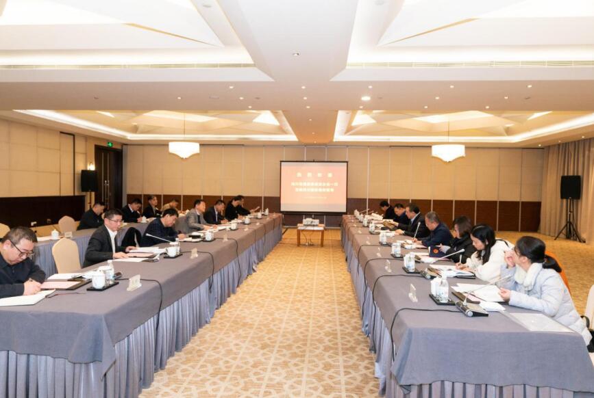徐进主任在尊龙凯时人生就是博z6com集团调研时强调： 提高站位 深化刷新 当好文旅工业企业排头兵
