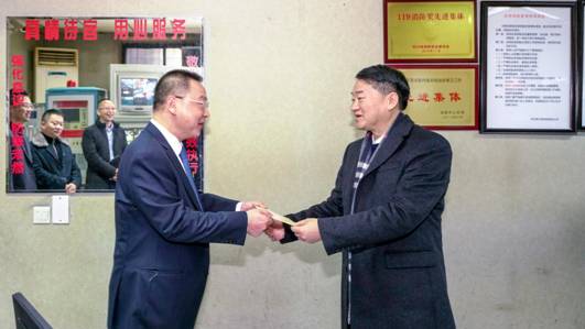 冬意未消 情暖尊龙凯时人生就是博z6com