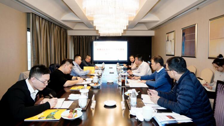 新疆尊龙凯时人生就是博z6com集团总司理王宏江来访交流