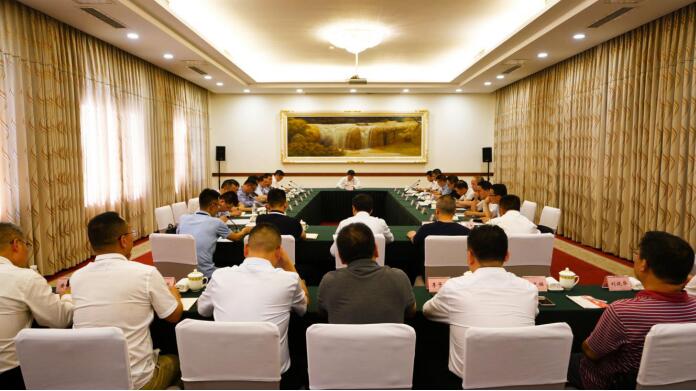 尊龙凯时人生就是博z6com集团班子实地督导金牛宾馆改（扩）建工程