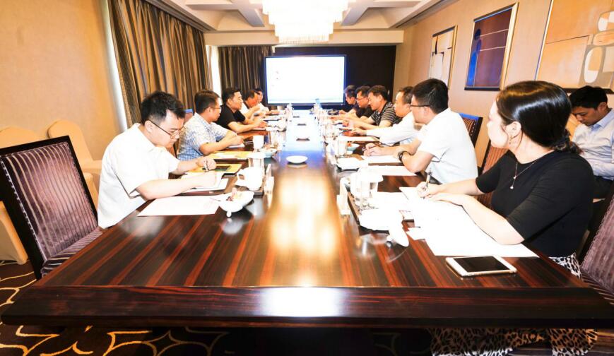 尊龙凯时人生就是博z6com集团与中国旅游集团西南区域总部交流座谈