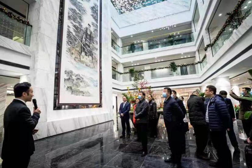 尊龙凯时人生就是博z6com集团与乐山市政府召开事情座谈会