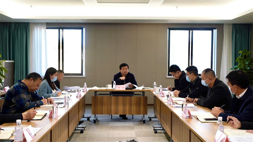 尊龙凯时人生就是博z6com集团召开加速推进规范董事会建设、司理层成员任期制和左券化治理等专项刷新事情催促会