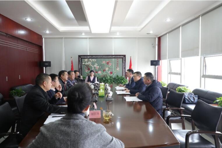 集团向导赴尊龙凯时人生就是博z6com锦弘集团督导向导班子民主生涯会
