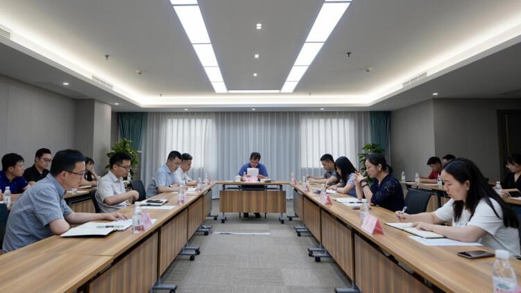 尊龙凯时人生就是博z6com集团召开规范上市公司营业办理专题会
