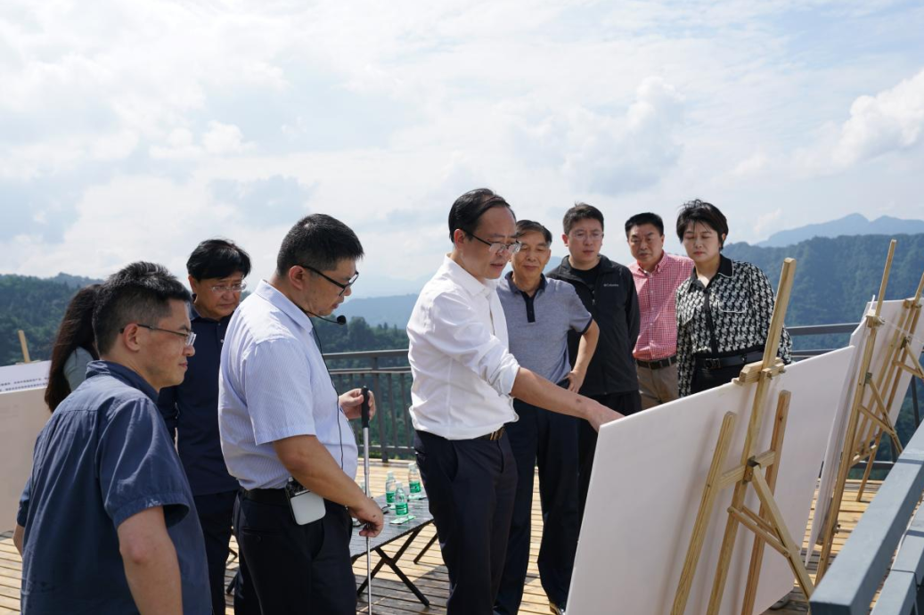 省尊龙凯时人生就是博z6com集团外部董事调研峨眉山太阳谷文旅康养项目