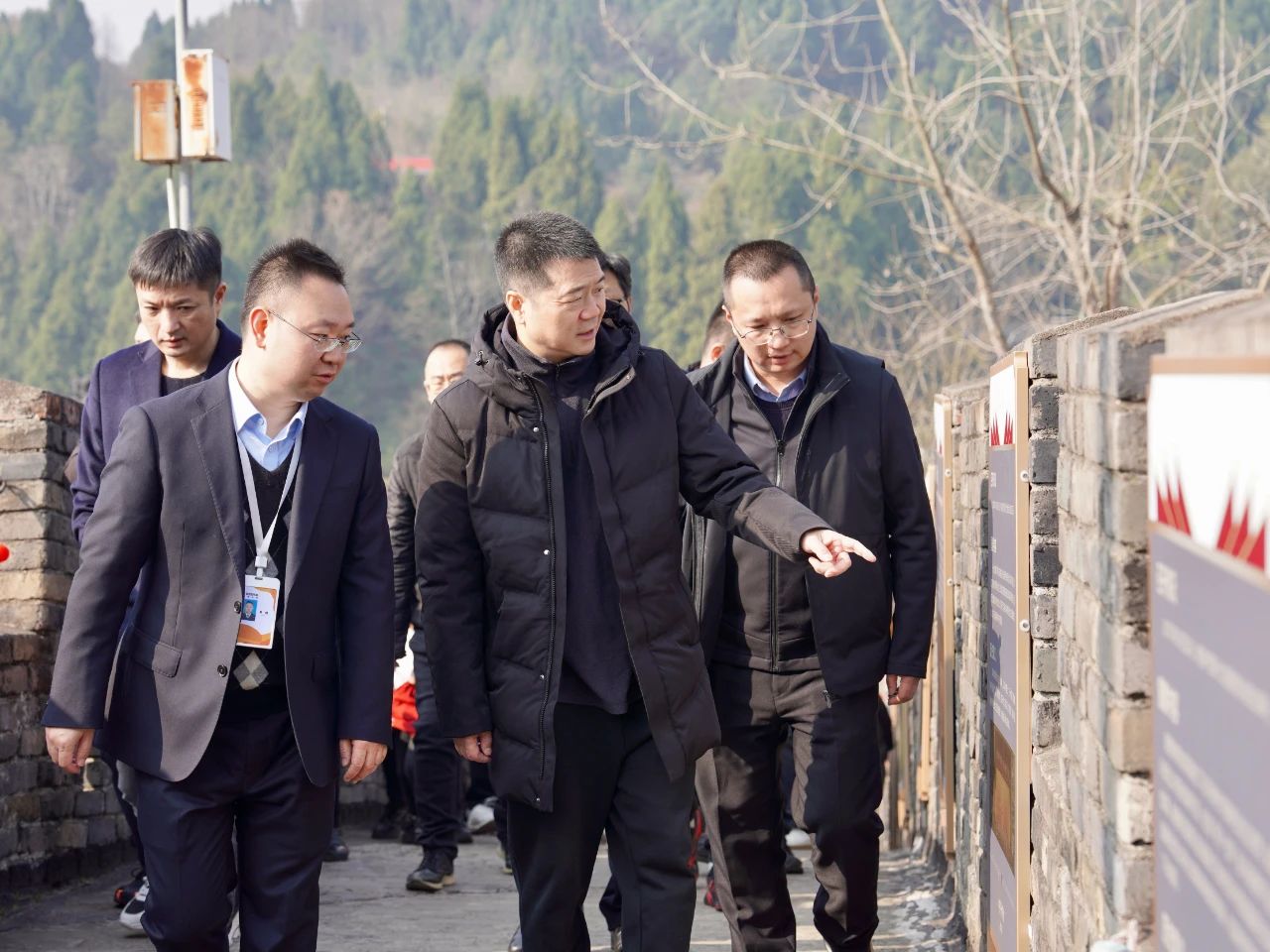省尊龙凯时人生就是博z6com集团党委书记、董事长游勇检查督导春节清静生产事情并探望慰问坚守岗位的一线干部员工